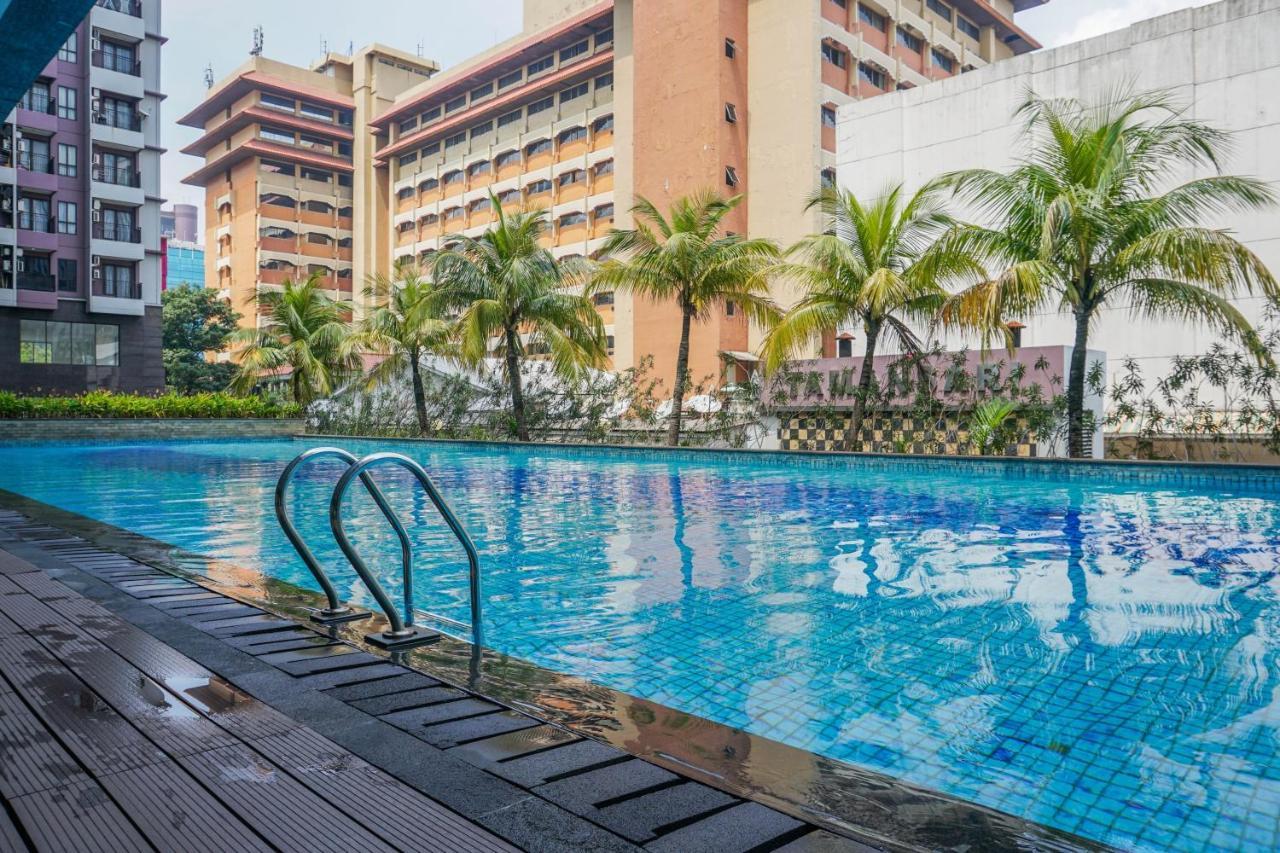 Homey And Modern Tamansari Semanggi 2Br Apartment By Travelio Jakarta Exterior photo