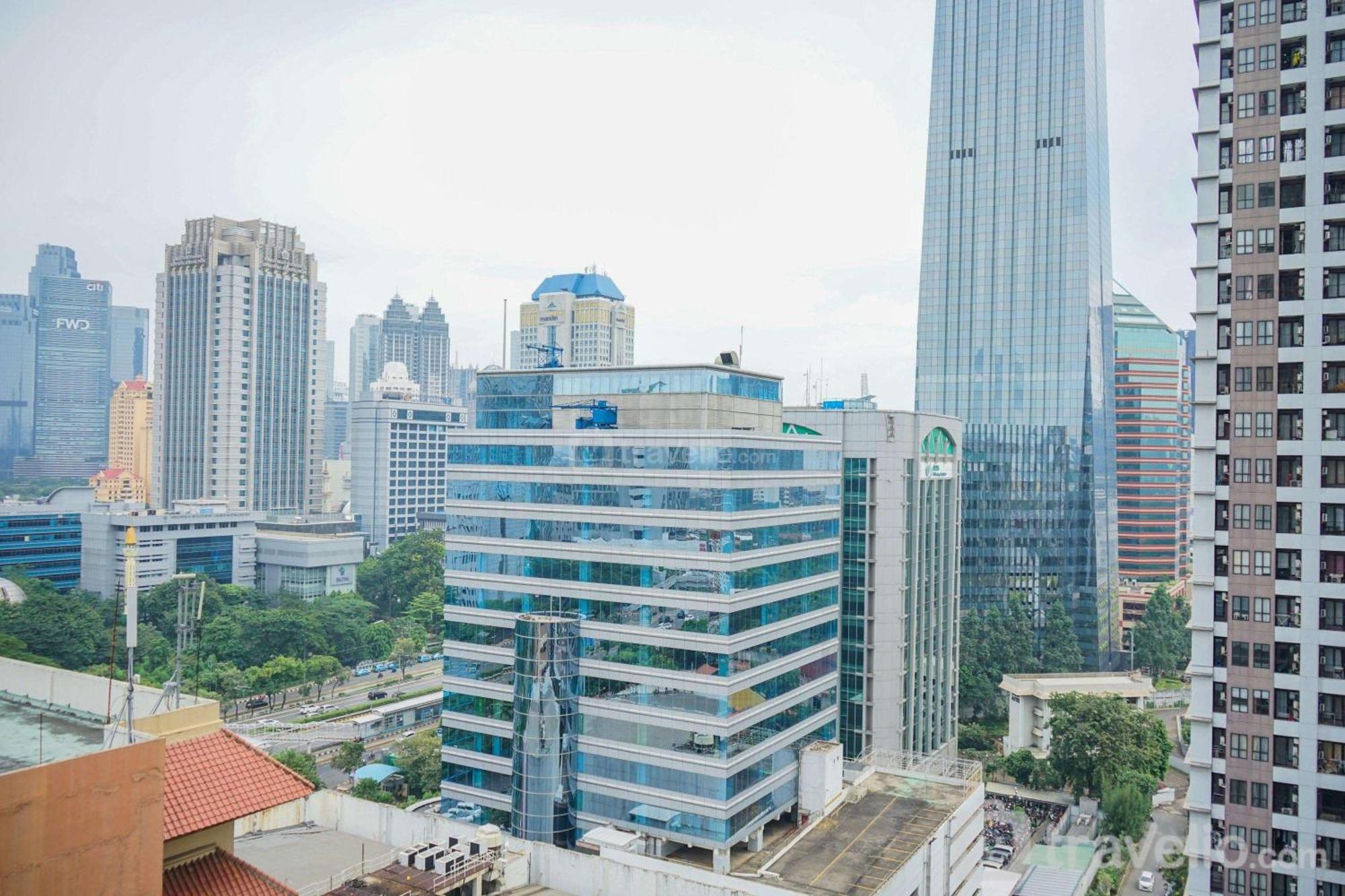 Homey And Modern Tamansari Semanggi 2Br Apartment By Travelio Jakarta Exterior photo